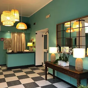 Tre Rose Hotel